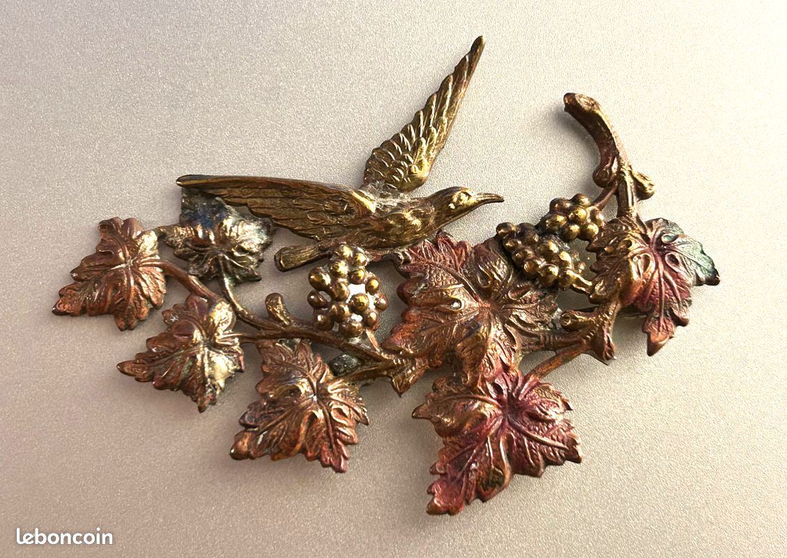 Broche Ancienne Art Nouveau En Acier - Motif Oiseau - Vintage
