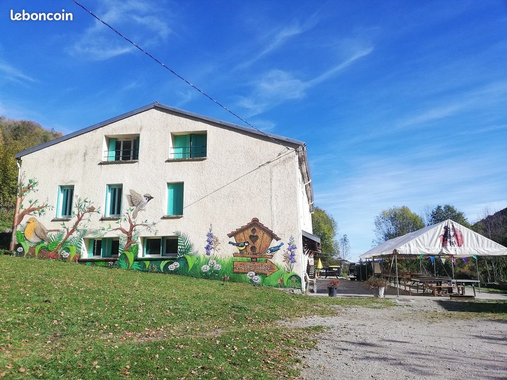 Maison 20 pièces 800 m² · à Montferrier · 800 m² · 375 000 €