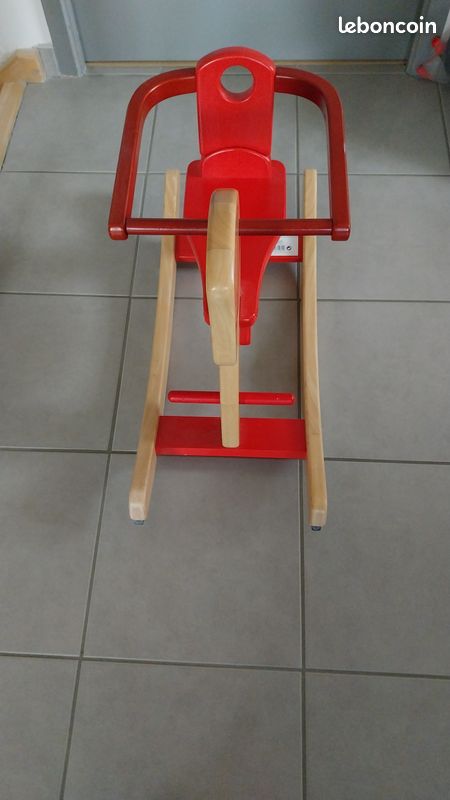 Cheval à bascule en bois (image 4)