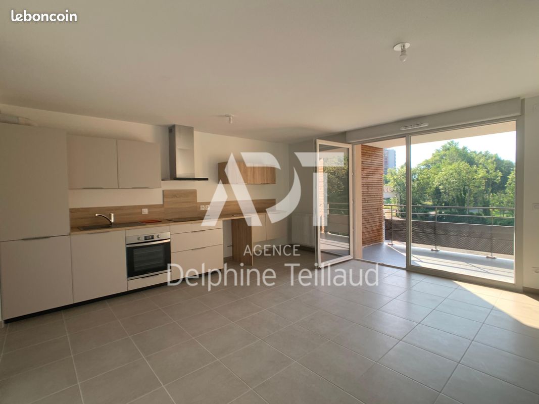 Appartement a louer fontaine - 3 pièce(s) - 61 m2 - Surfyn