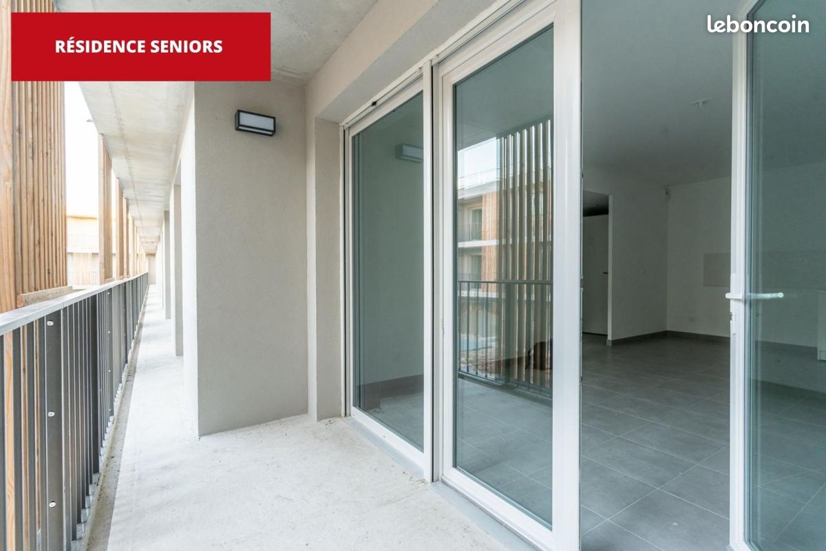 Appartement 3 pièces 71 m² · à La Fare-les-Oliviers · 71 m² · 930 €