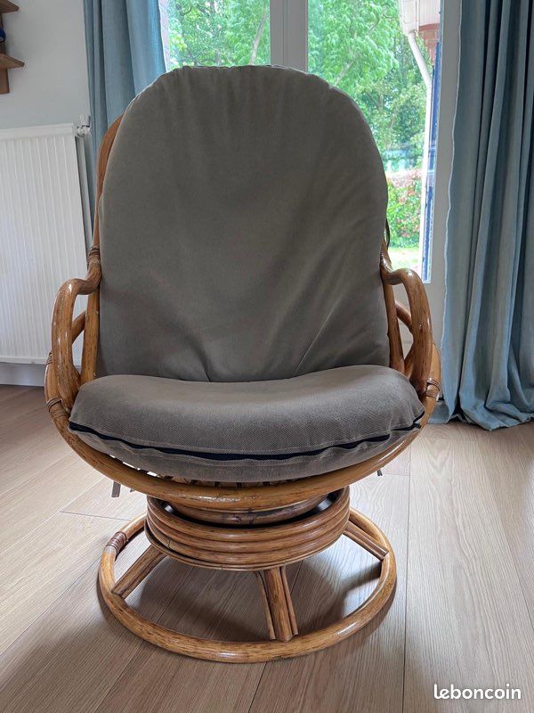 Fauteuil en rotin (image 1)