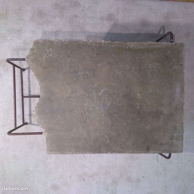 Table basse design en béton (image 6)