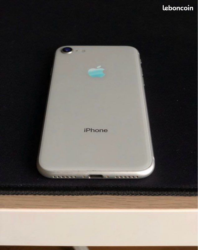 IPhone 8 (image 2)