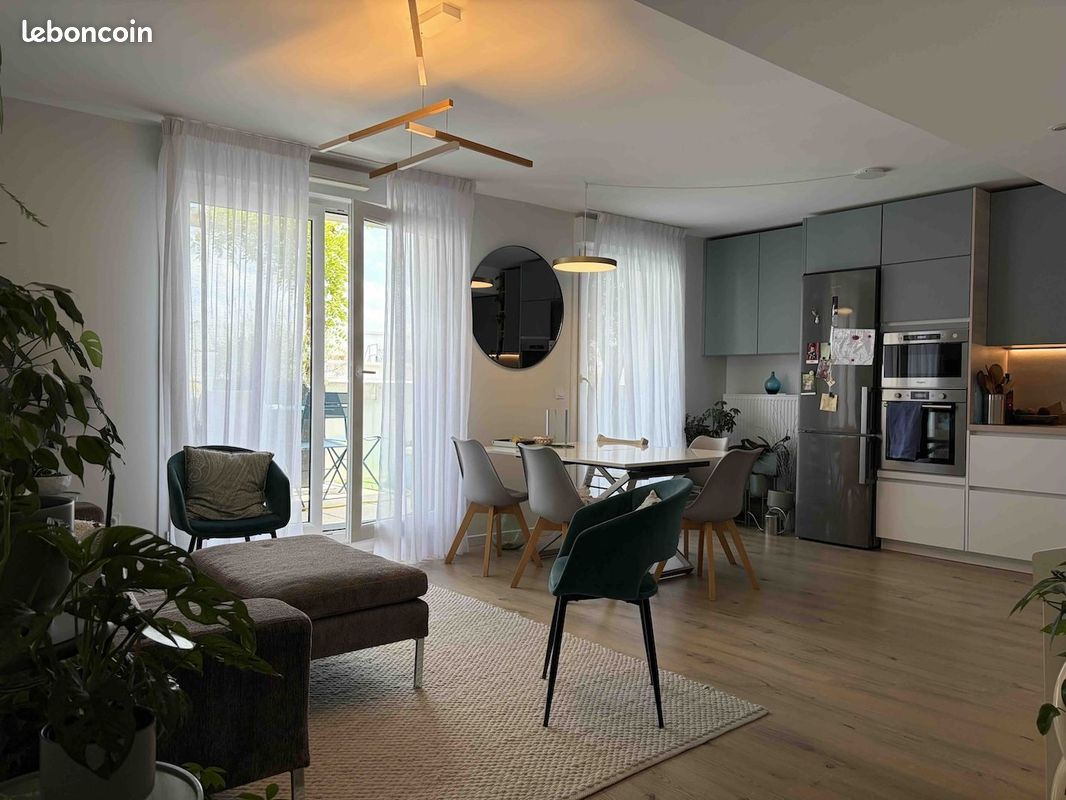 Appartement 5 pièces 99 m² · à Saint-Ouen-sur-Seine · 99 m² · 3 200 €/mois