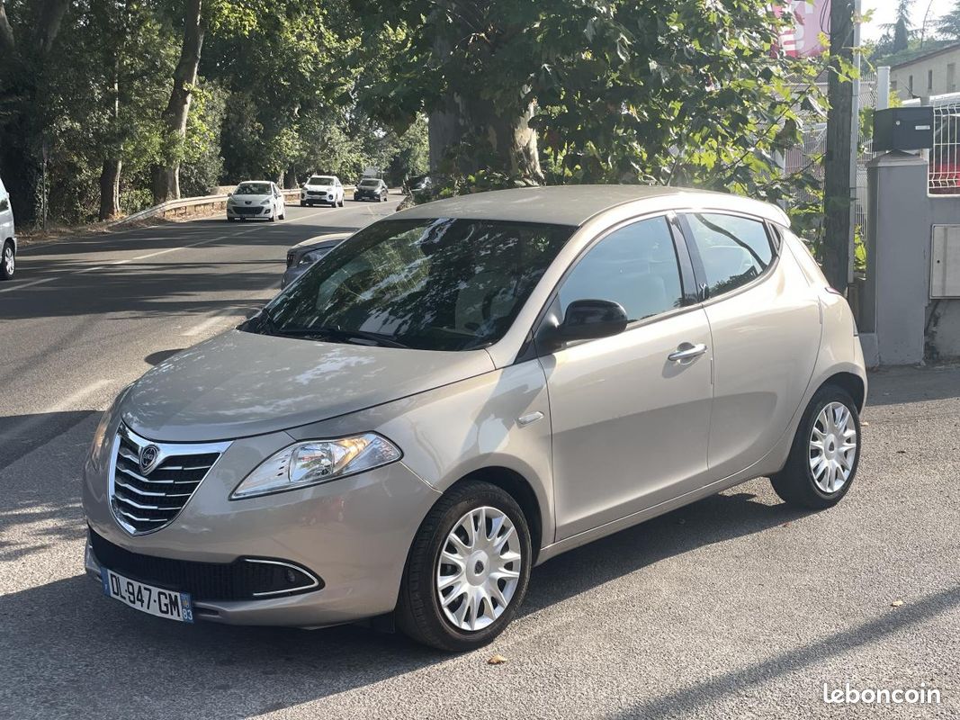 LANCIA YPSILON TwinAir - 85 Platinum (image 3)
