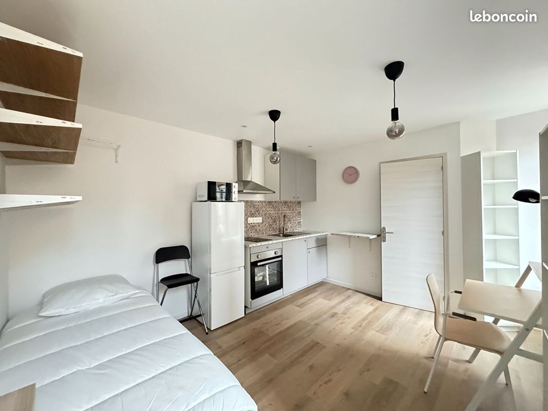 Appartement 1 pièce 17 m² · à Charleville-Mézières · 17 m² · 415 €/mois