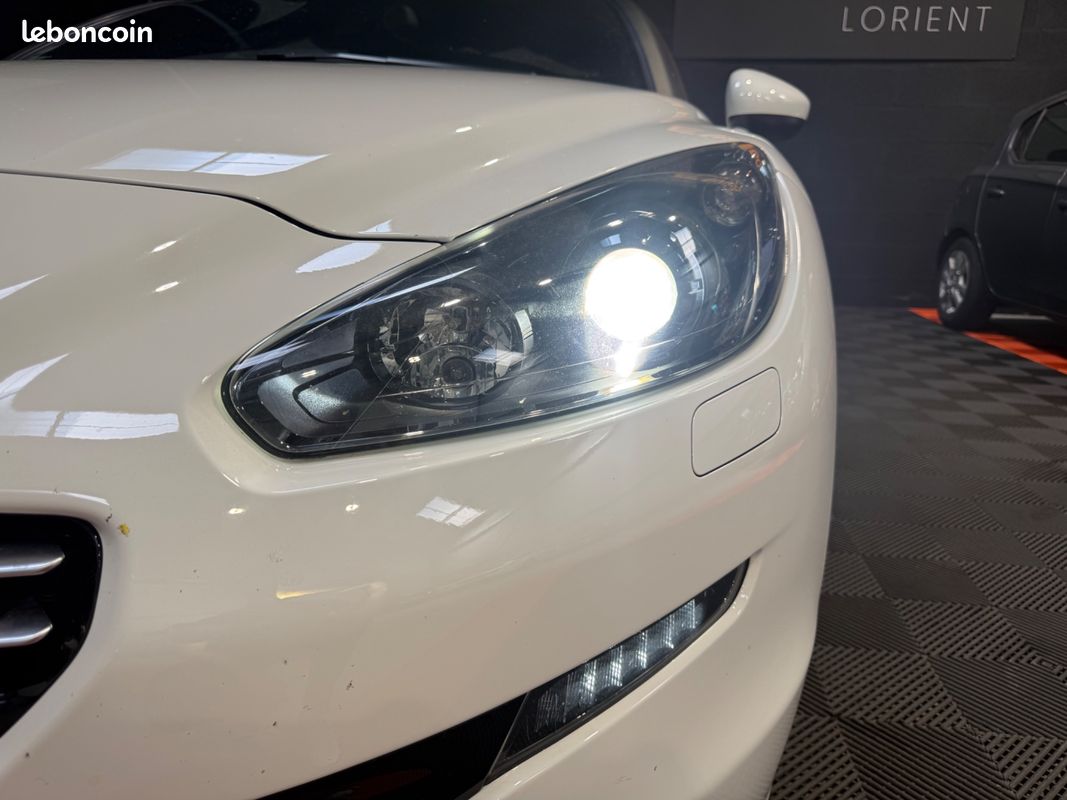 PEUGEOT RCZ R 1.6 THP 270CH / GARANTIE 12 MOIS EDITION LIMITÉe (image 29)