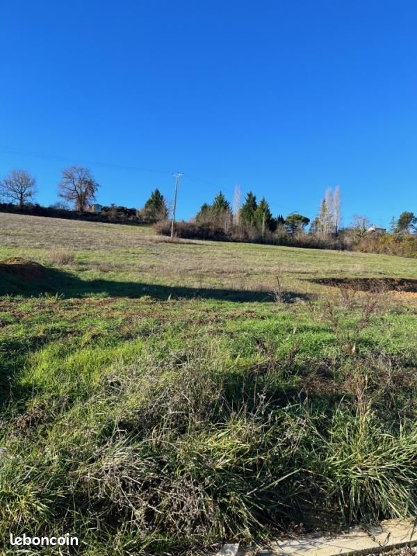 Terrain 598 m² Rabastens · 77 000 €