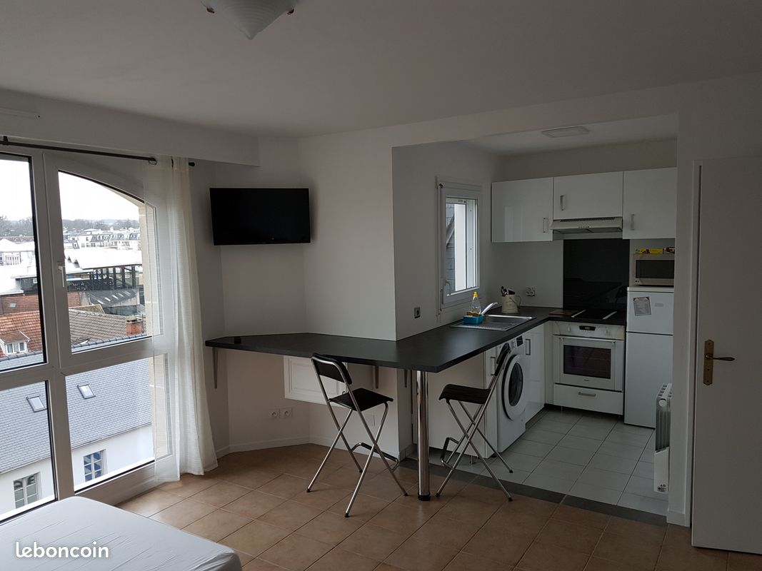 Appartement 1 pièce 27 m² · à Antony · 27 m² · 960 €/mois