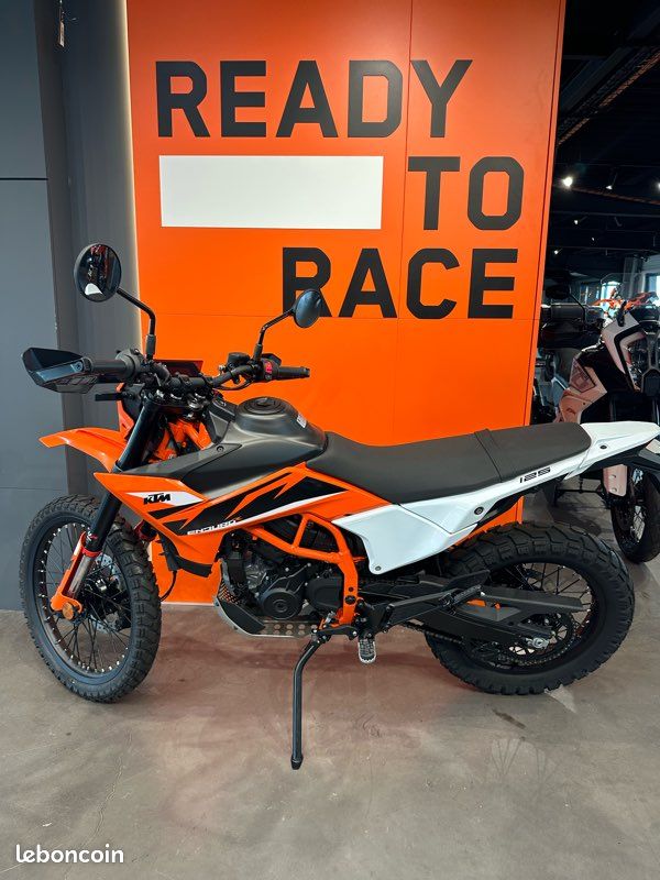 KTM 125 enduro r 2025 - 10 kilomètres (image 2)