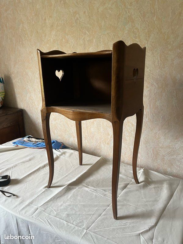 Table d’appoint (image 2)