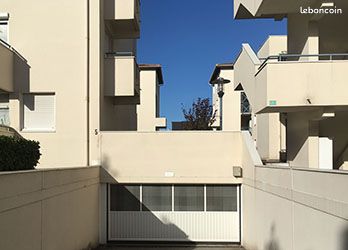 Parking 12 m² · à Bègles · 12 m² · 79 €/mois
