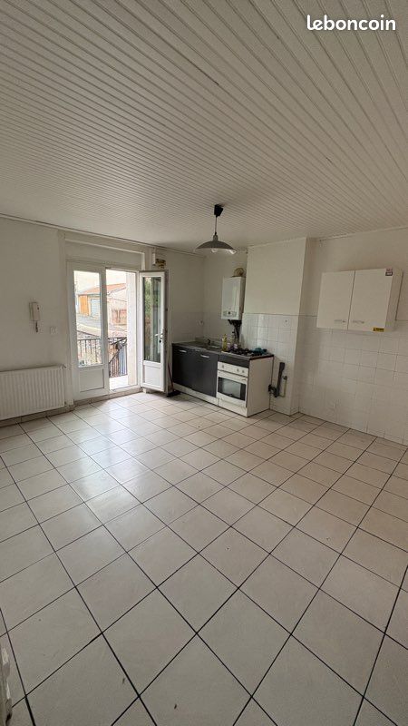 Appartement 3 pièces 90 m² · à Saint-Chamond · 90 m² · 650 €/mois