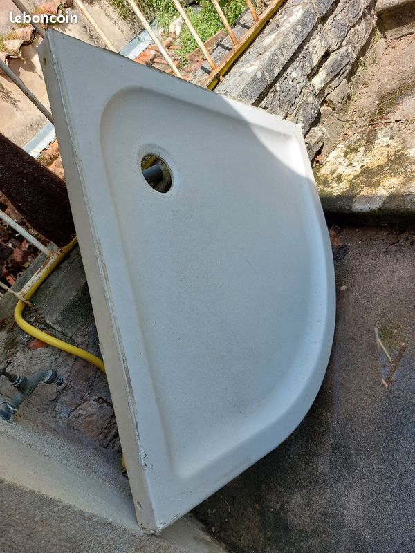 Receveur de douche d'angle (image 1)