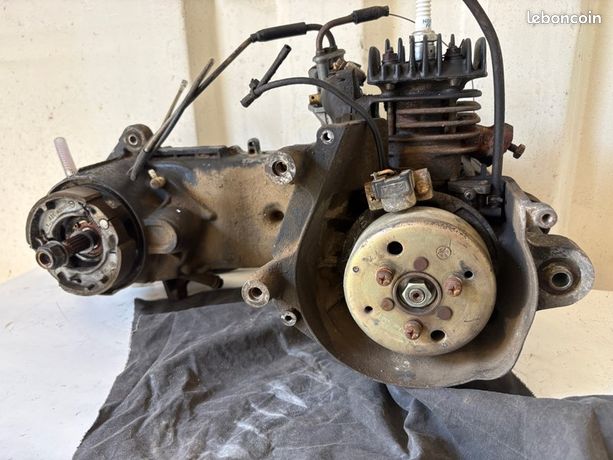 Carter Moteur Gauche MBK Booster 50 - 2007 - Pièce D'occasion A137E