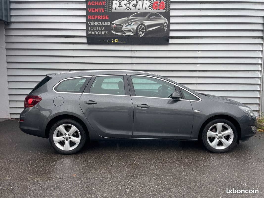 Opel Astra ST 1.4 Turbo 140CH Sport ++ Excellent état Carnet d'entretien complet 1ère Main (image 3)