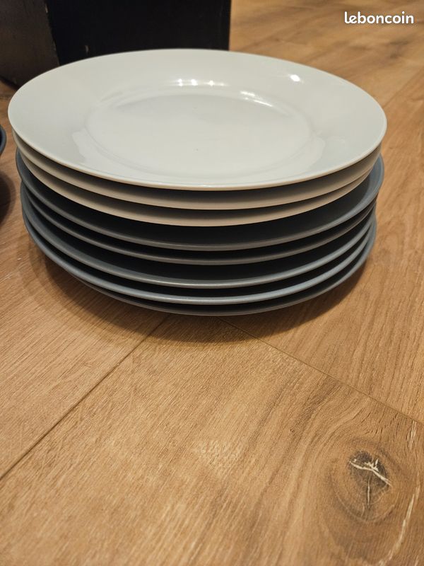 Lot assiettes (image 4)