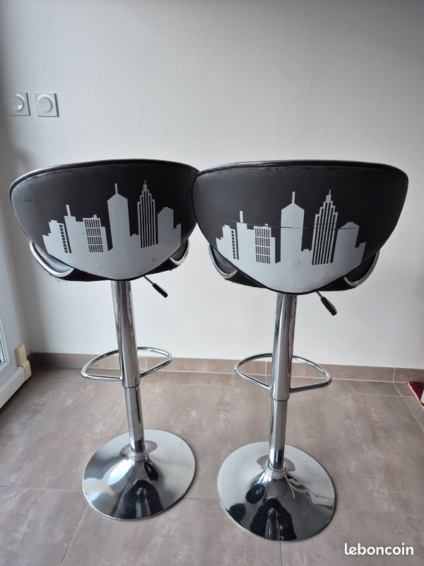 Chaises (image 1)
