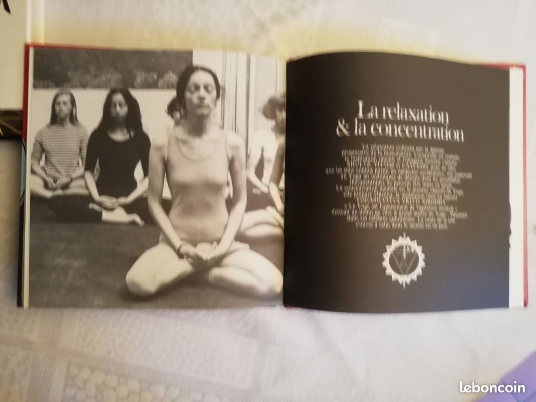 4 livres de YOGA Philosophie, Pratiques & Exercices (image 2)
