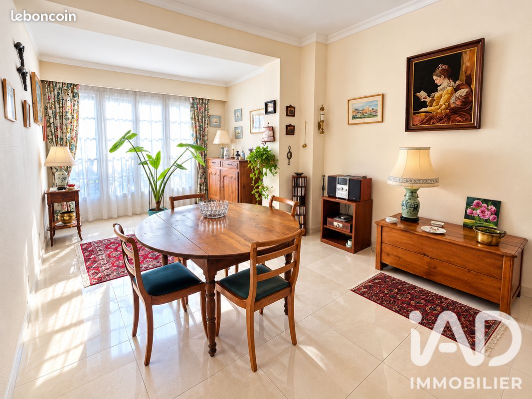 Maison 6 pièces 160 m² · à Livry-Gargan · 160 m² · 369 000 €