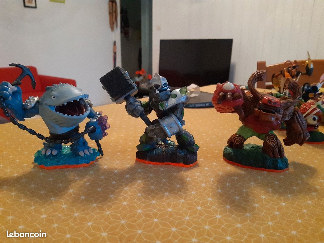 Lot de 3 gros Skylanders (image 1)