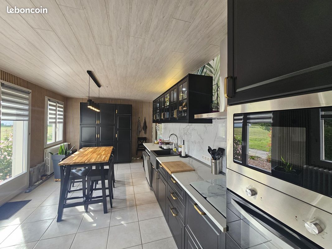Maison 6 pièces 180 m² · à Vercel-Villedieu-le-Camp · 180 m² · 349 000 €