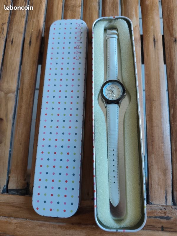 Montre Bracelet Cyrillus Vintage Femme - À Pile (à Changer), Occasion