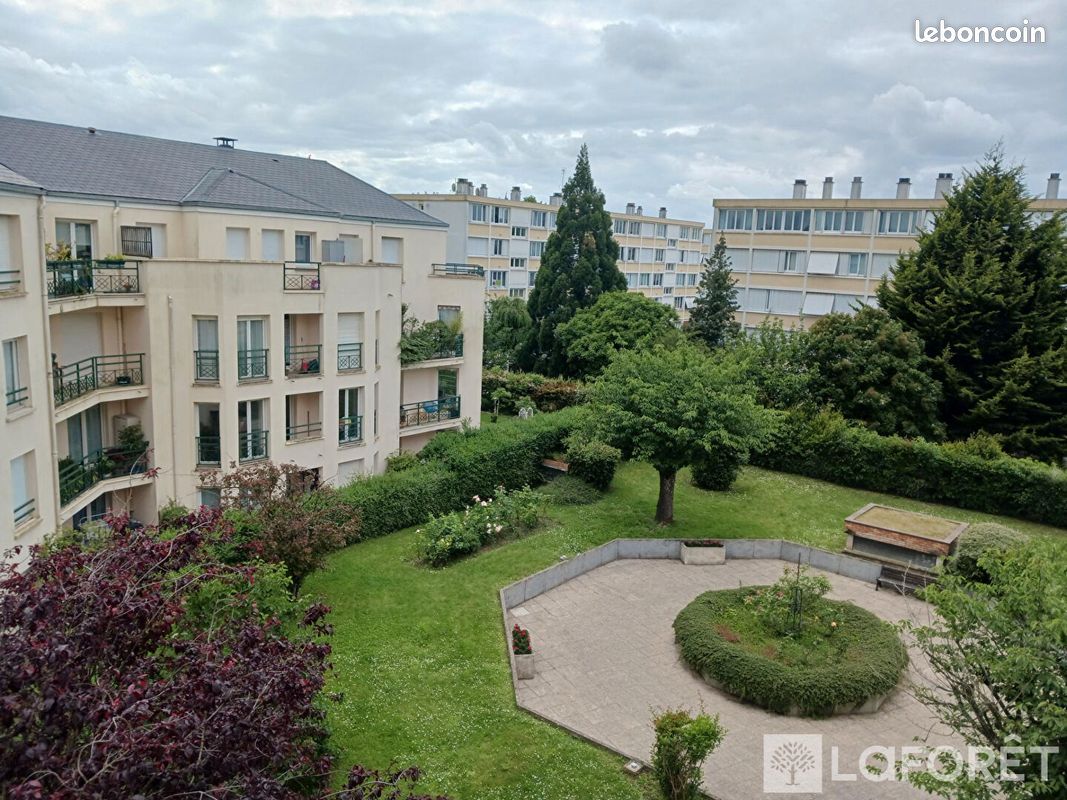 Appartement 4 pièces 82 m² · à Le Plessis-Trévise · 82 m² · 284 000 €