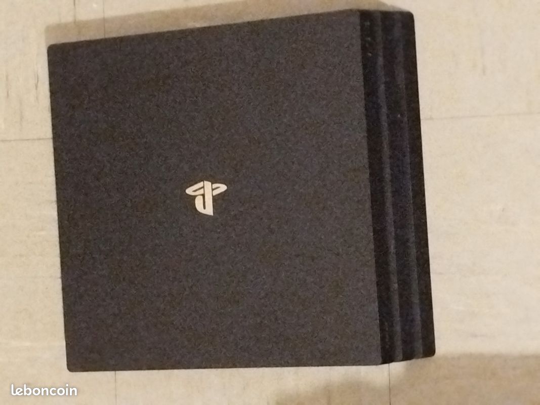 PS4 pro (image 1)