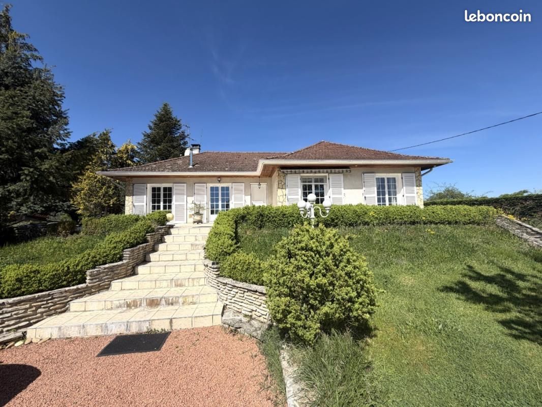 Maison 4 pièces 113 m² · à Renaison · 113 m² · 285 000 €