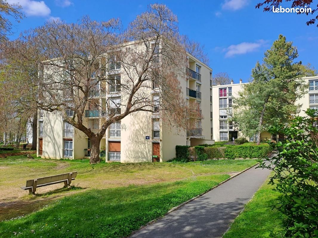 Appartement 3 pièces 59 m² · à Avon · 59 m² · 820 €