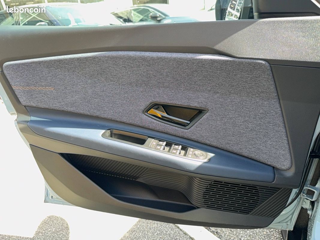 RENAULT Renault 4 E-Tech Electrique 150 ch autonomie confort Techno (image 11)