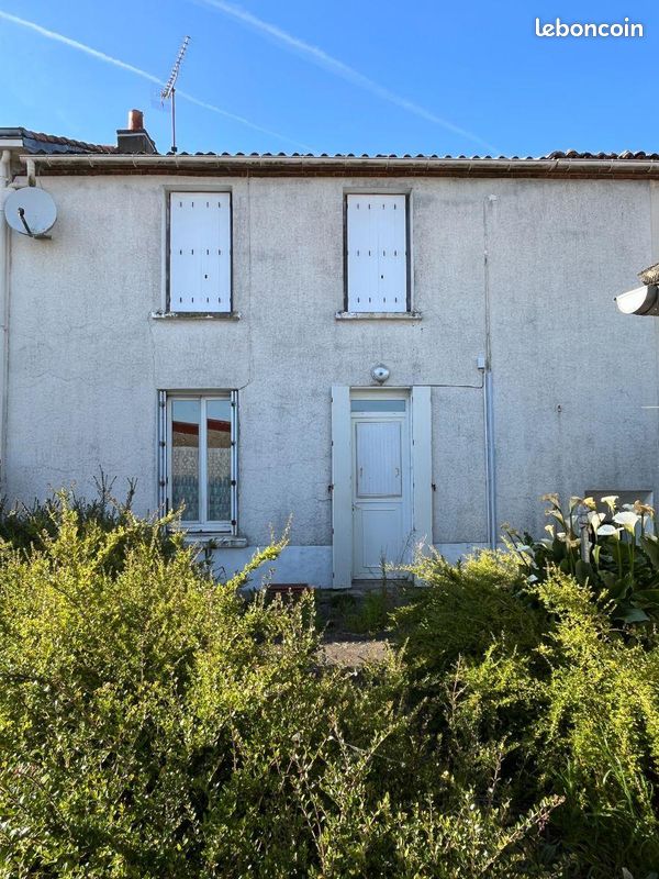Maison 3 pièces 70 m² · à Chemillé-en-Anjou · 70 m² · 43 000 €