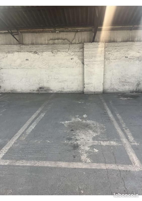 Parking 3 m² · à Toulouse · 3 m² · 140 €/mois