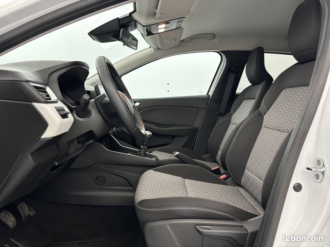 Renault clio societe blue dci 100 evolution reversible (image 9)