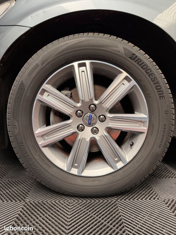 VOLVO XC60 2.0 D4 190Ch SIGNATURE EDITION BVA - TOIT OUV ELEC - CAMERA RECUL - SIEGES CHAUFF - HARMAN-KARDON (image 13)