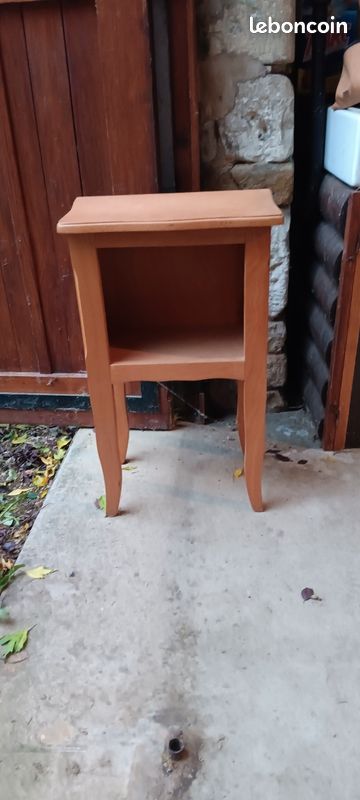Table de chevet en bois (image 6)