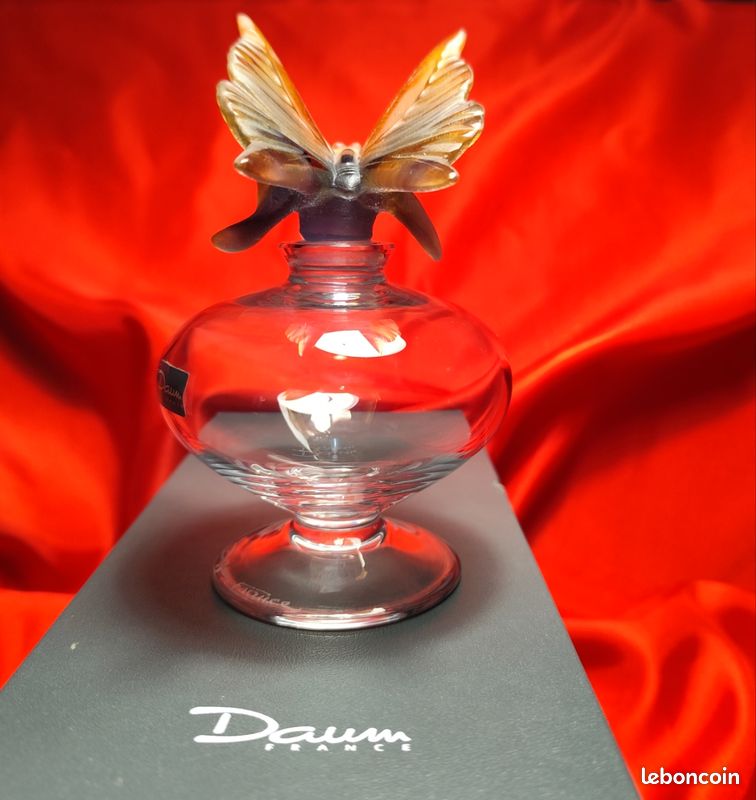 Daum flacon parfum cristal papillon nature (image 5)