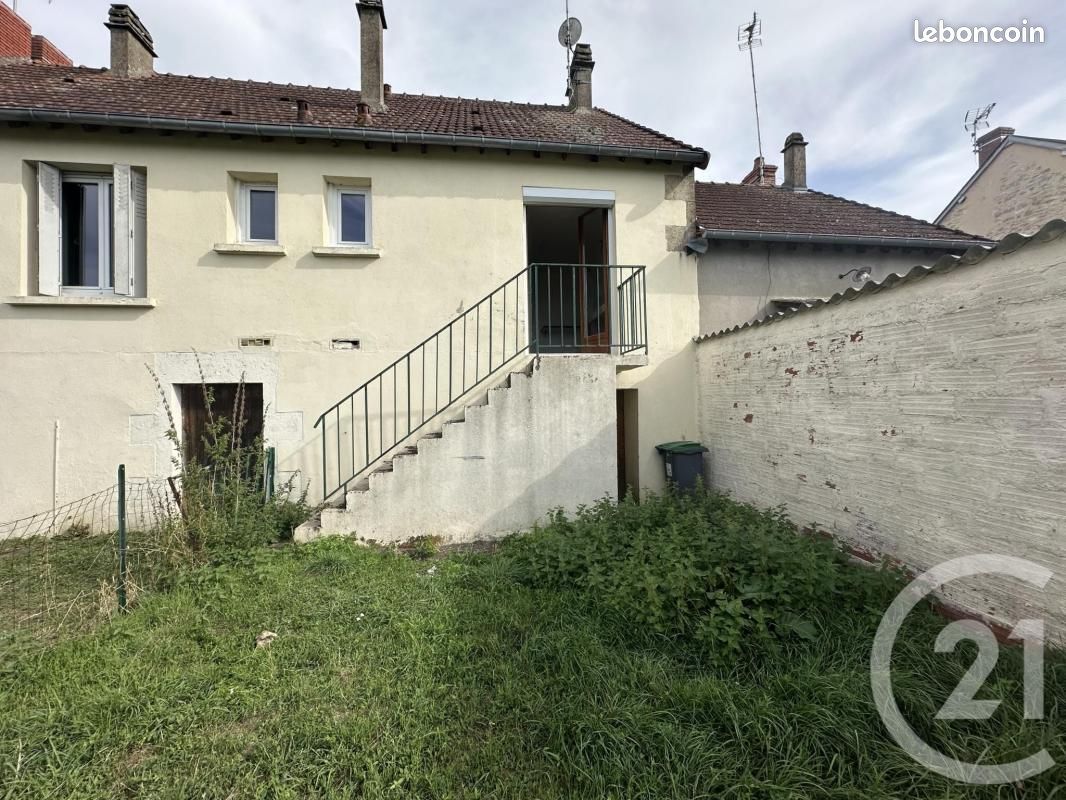 Appartement 3 pièces 60 m² · à Sancoins · 60 m² · 430 €/mois