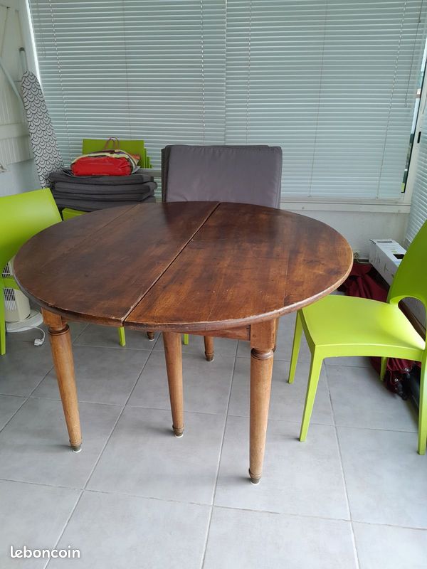 Table en bois (image 3)