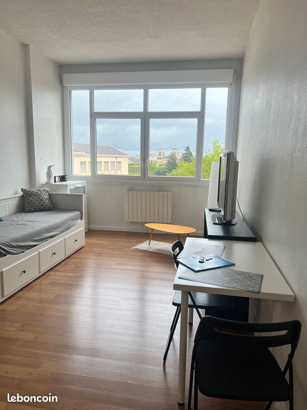 Appartement 1 pièce 23 m² · à Mâcon · 22,5 m² · 445 €