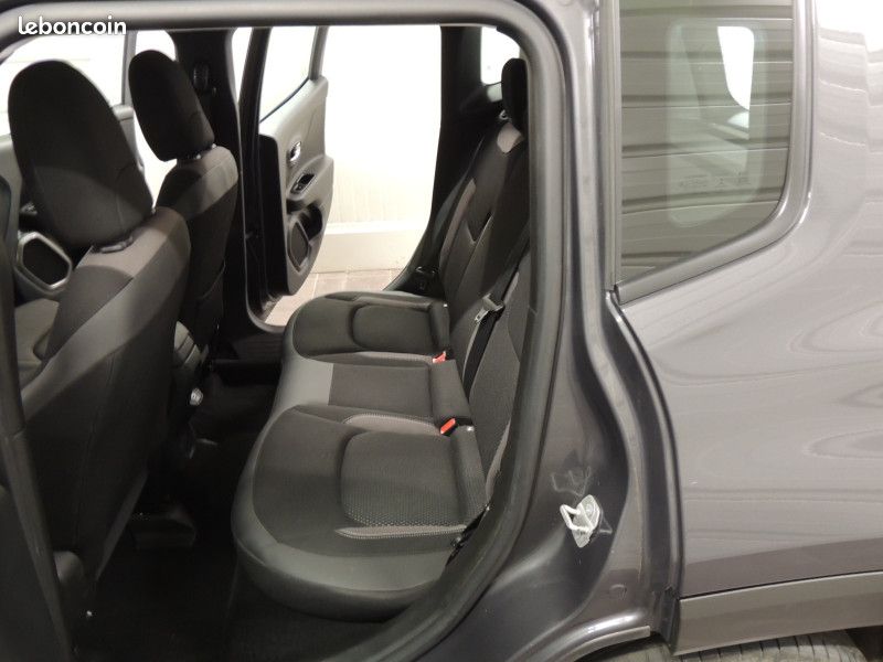 Jeep RENEGADE 1.5 TURBO T4 130CH MHEV LIMITED BVR7 (image 10)