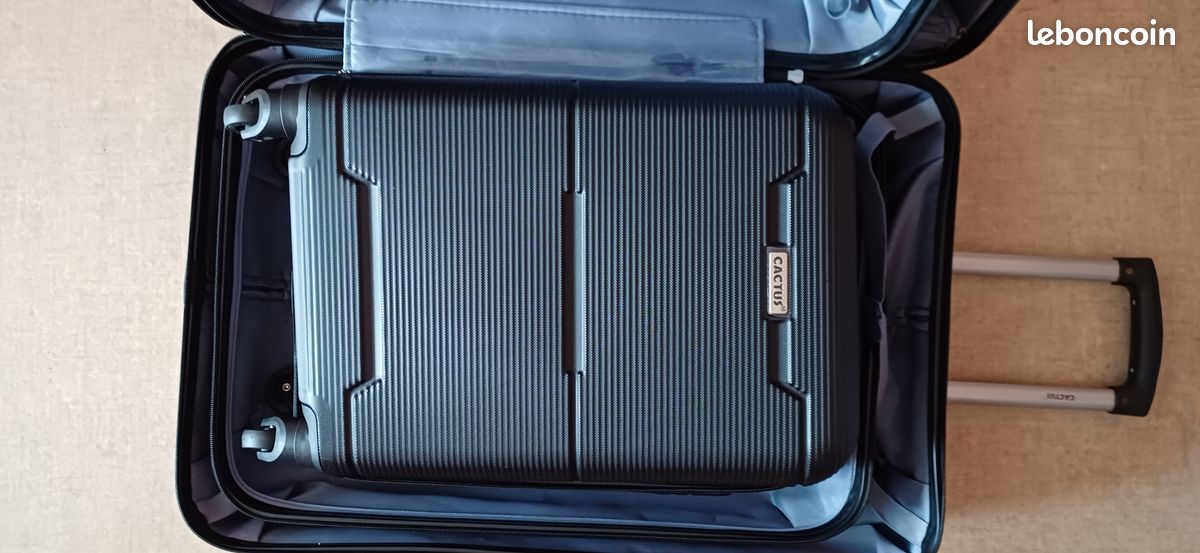 Lot de 3 valises neuves (image 1)