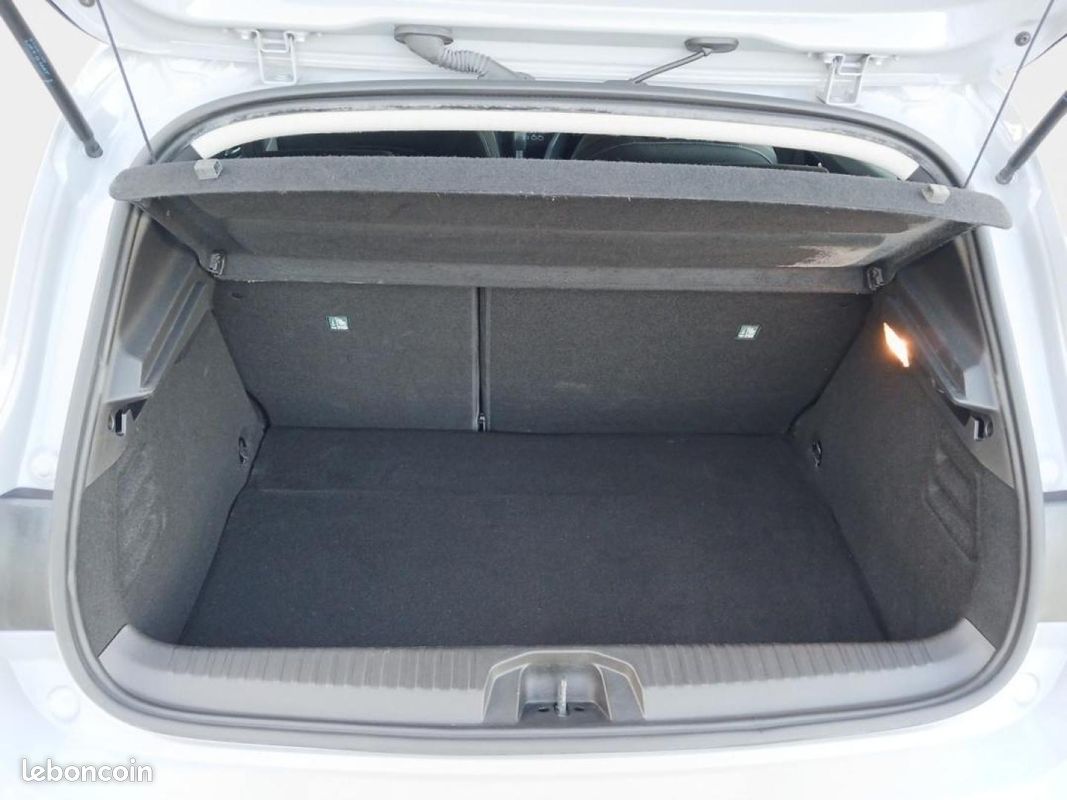 Renault Clio 1.6 E-Tech 145ch full hybrid Evolution (image 9)