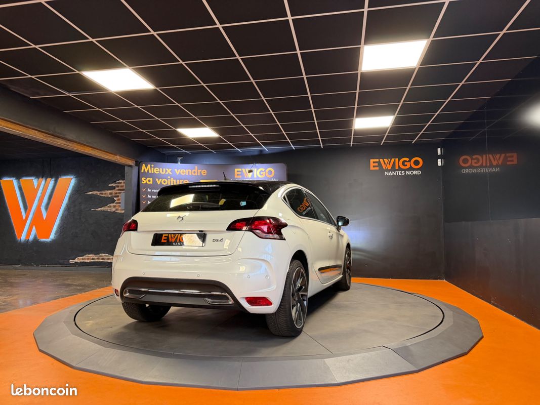 Ds ds 4 1.6 thp 210 sport chic start & stop / caméra de recul (image 25)