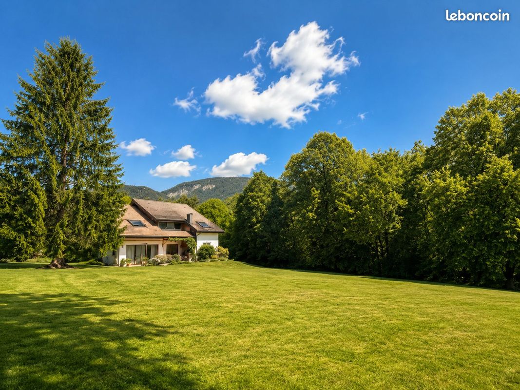 Maison 7 pièces 177 m² · à Gex · 177 m² · 1 250 000 €
