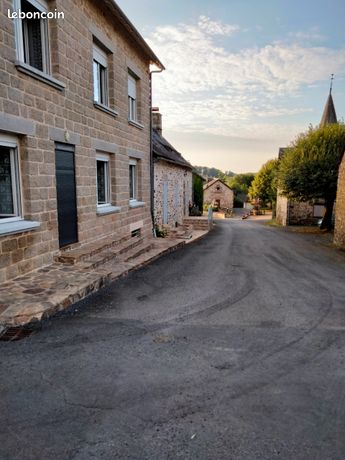 Propriété avec maison de village (7 pièces) de 160 m² et dépendances de 300 m2 - prix à débattre