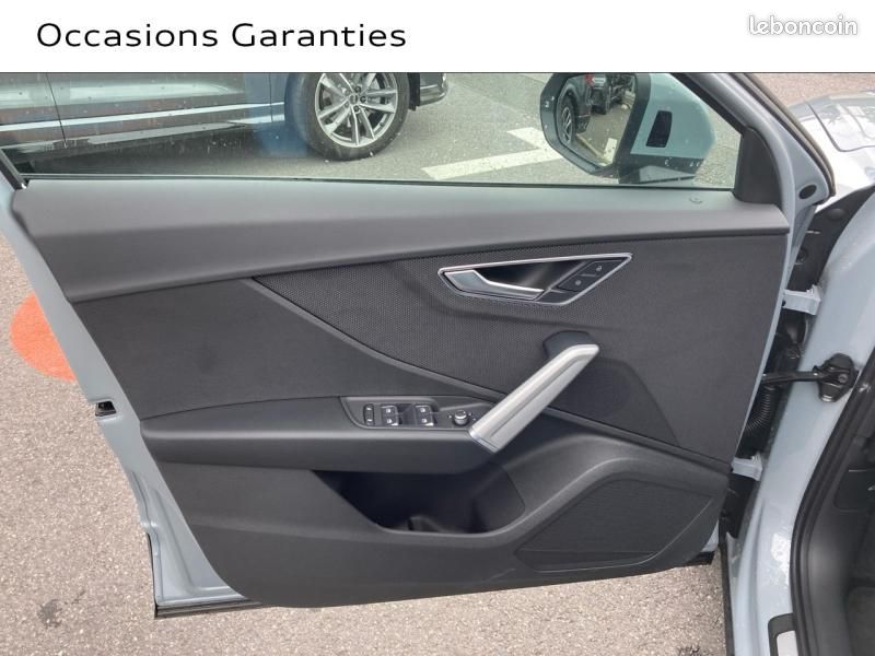 Audi Q2 35 TFSI 150ch Design S tronic 7 (image 12)