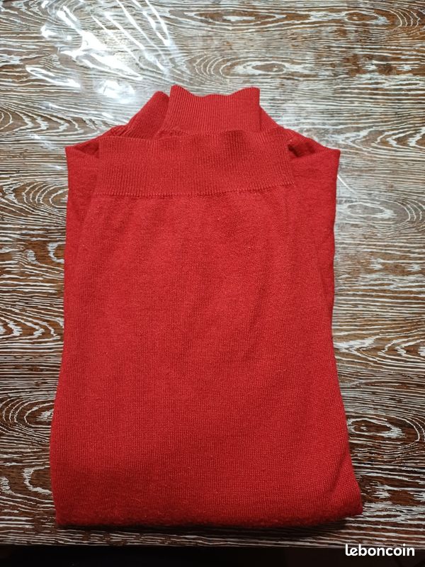Pull rouge (image 4)